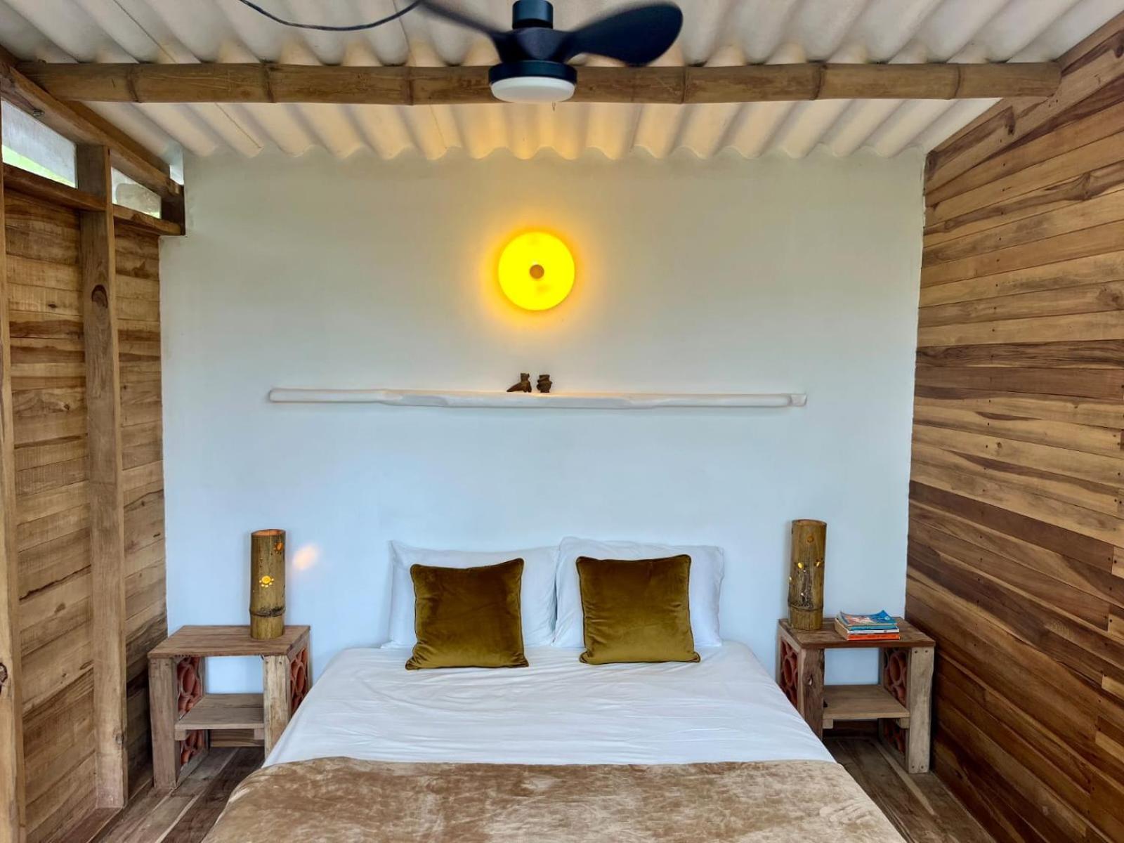 La Mona Eco Cabins Паломино Экстерьер фото